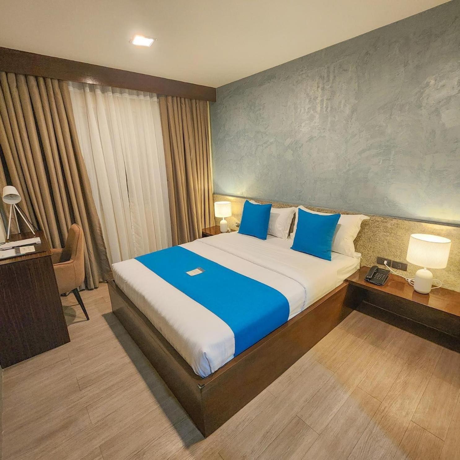 Fynn Boutique Hotel Bacoor Екстериор снимка